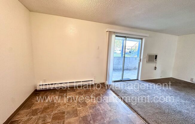 2 beds, 1 bath, 800 sqft, $1,195, Unit C