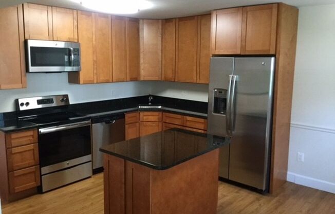 2 beds, 1 bath, 863 sqft, $2,090, Unit 5345 #4