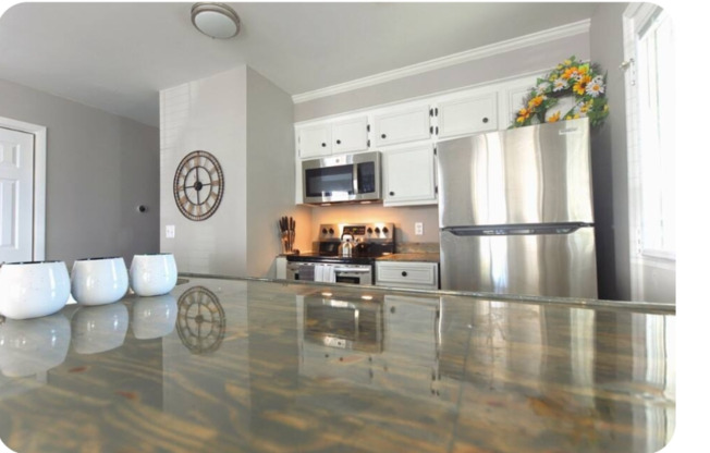 33 BATTERY WALK CT