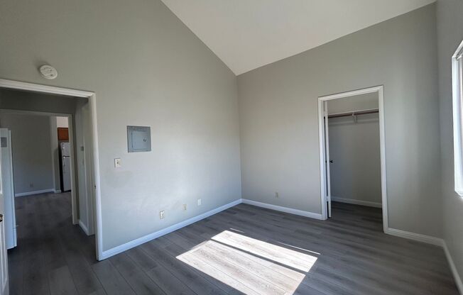 2 beds, 1 bath, 720 sqft, $2,850, Unit 5