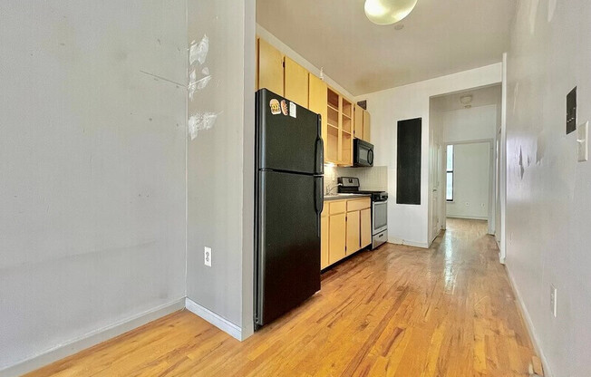 1 bed, 1 bath, $2,700, Unit 2