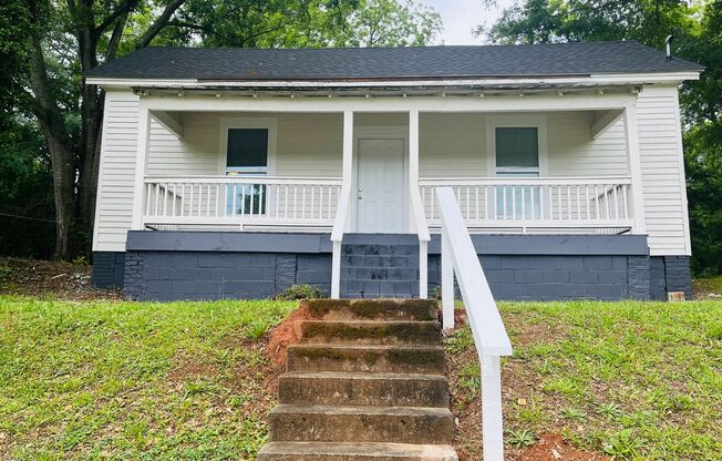 Completely renovated 2 bedroom, 1 bathroom home in Lagrange! Must see!
