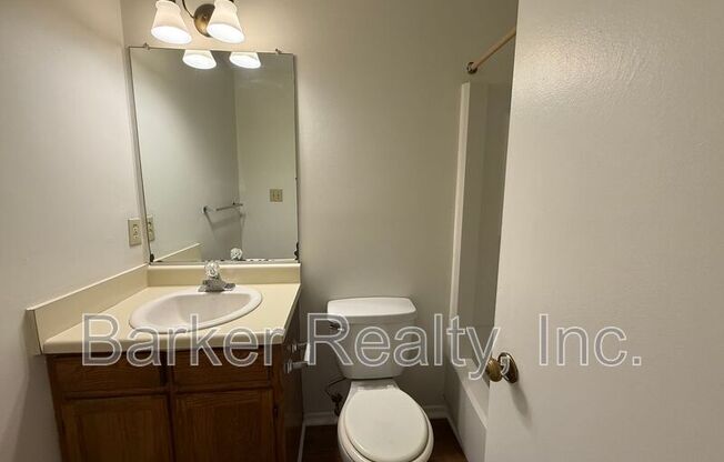 6112 D SPICE RDG LN