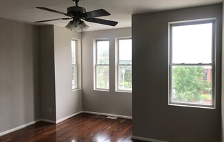 Gorgeous 3 Bedroom , 2 Level Townhome- Hardwood floors, Newly Renovated