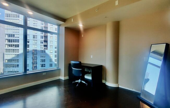 1 bed, 1 bath, $2,495, Unit UNIT 1300