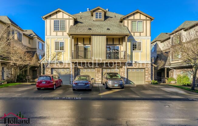 ** SPECIAL DISCOUNT on the first month's rent! ** Spacious 2 Bed, 2.5 Bath Condo with Brand New Carpet – Prime Hillsboro Location