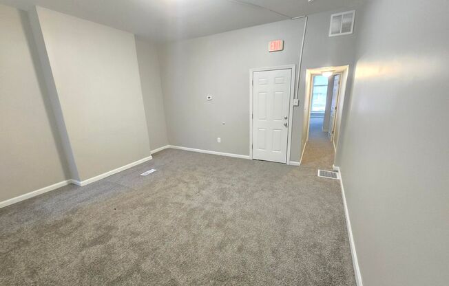 1 bed, 1 bath, 1,500 sqft, $1,175, Unit A