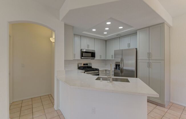 2 beds, 2 baths, $1,650