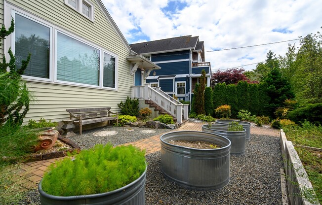 Beautiful Craftsman Home in Desired Neighborhood (Sunset)