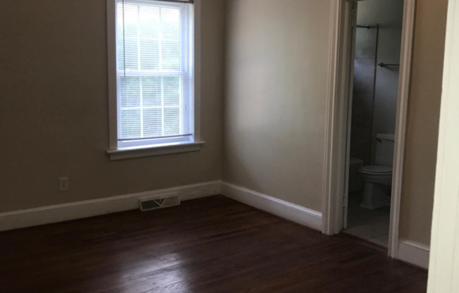 3 bed 2 bath off Augusta Road