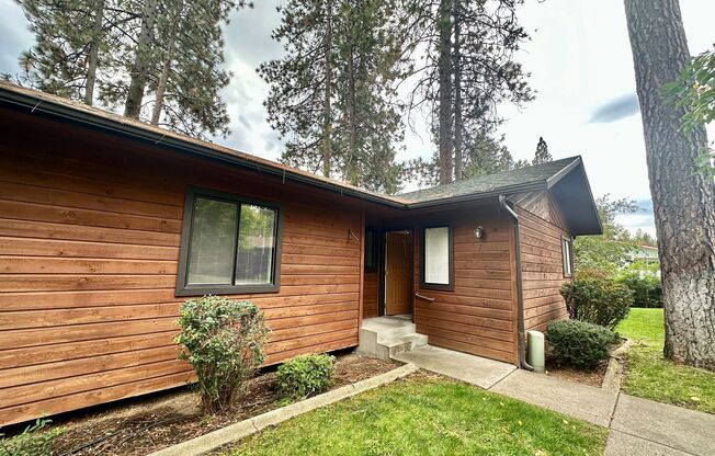 For Rent: Cozy 2 Bed / 2 Bath Condo with Enclosed Yard & Detached Garage