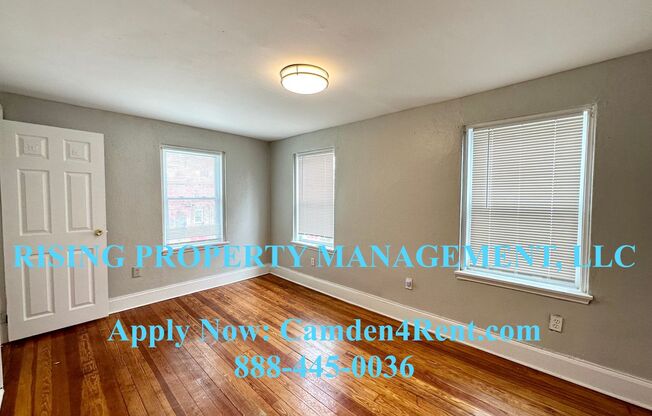 Newly Renovated 2 bedroom 1 bathroom home located in the historic Fairview section of Camden. This end unit has a wraparound yard on all 3 sides and private driveway.