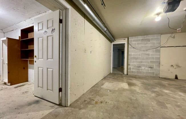 2 beds, 1 bath, 1,672 sqft, $2,145, Unit 11630
