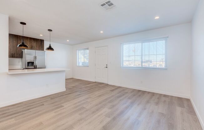 416 East Sunset Road