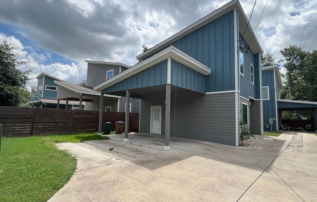 1005 Valdez Street