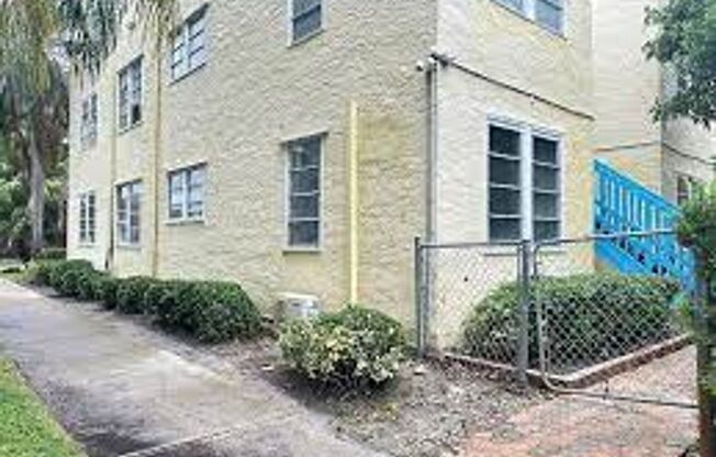 1 bed, 1 bath, 680 sqft, $1,650, Unit 6