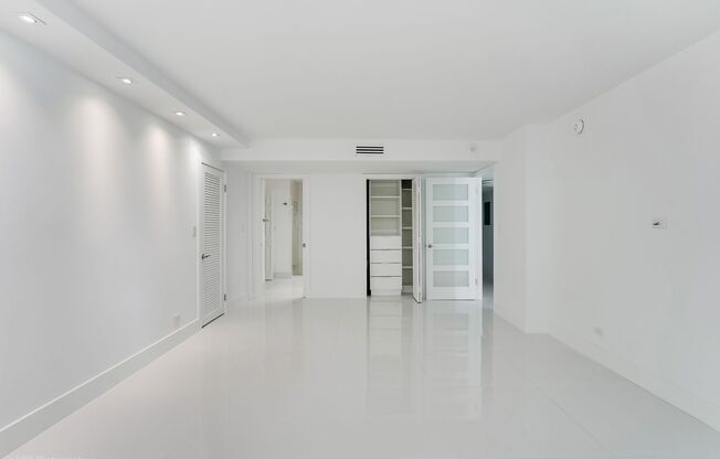 2 beds, 2 baths, 1,125 sqft, $3,500, Unit 1222