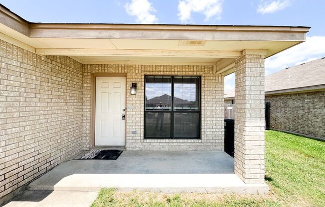 1111 Nicholas Cir