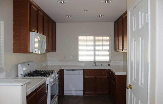 2 beds, 2 baths, $2,395