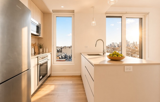 2 beds, 2 baths, $5,383, Unit 5L