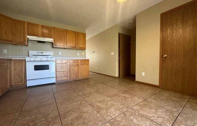 3 beds, 3 baths, $1,499