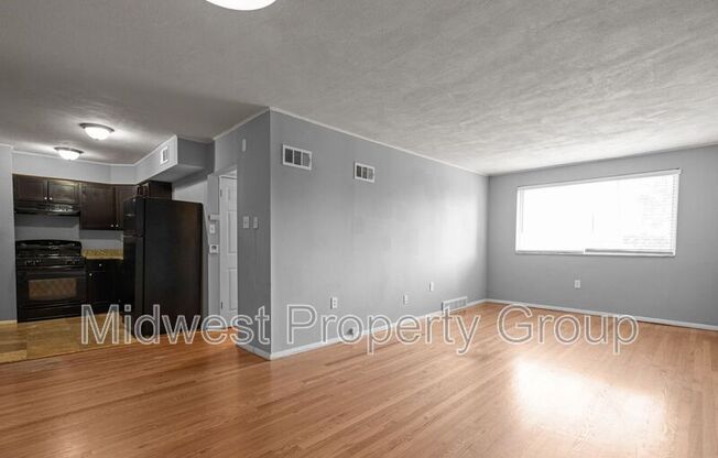 2507 S BIG BND BLVD