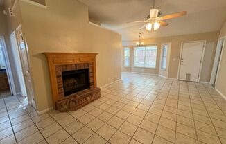 3 beds, 2 baths, $1,295