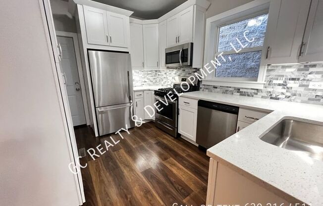1439 N. Artesian Ave.