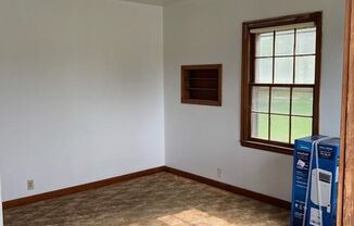 1 bed, 1 bath, $650