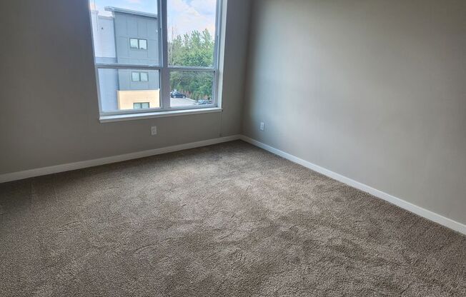 2 beds, 2 baths, 972 sqft, $1,640, Unit 1211-301