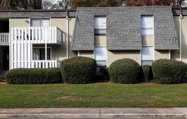 Balcony & Patio | Peachtree Place Apartments For Rent in Columbia SC