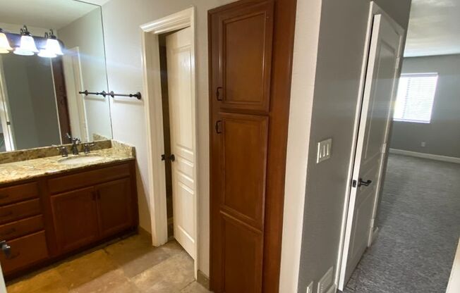 2 beds, 2 baths, $1,995, Unit # 120