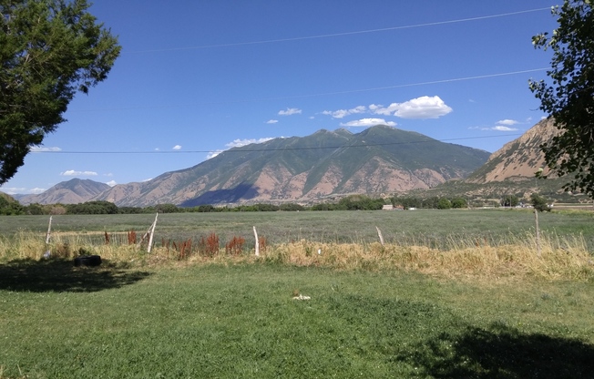 3 bedroom 1 bath home in south Spanish Fork