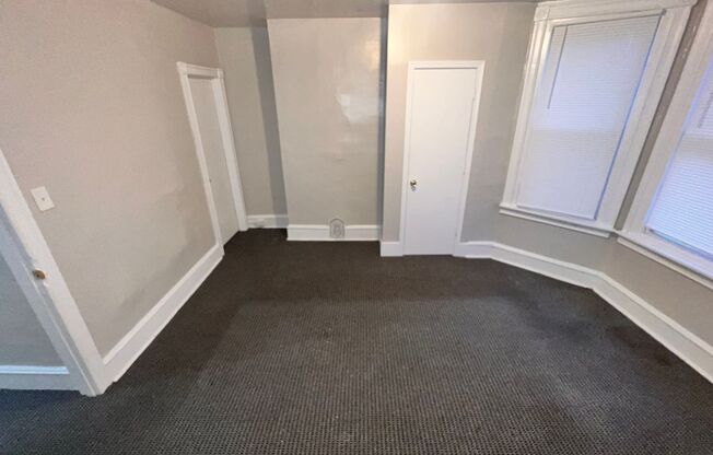 3 beds, 1 bath, $1,350