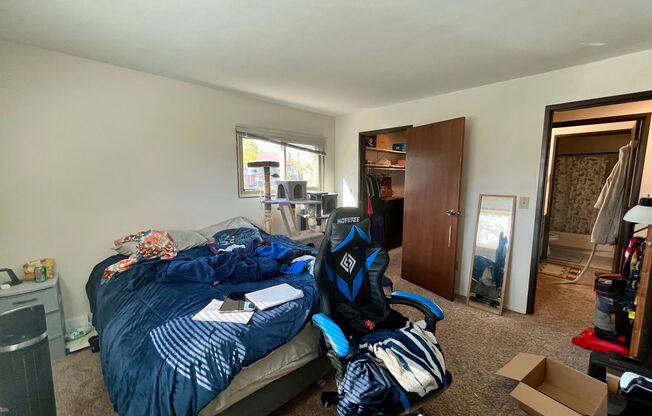 2 beds, 1.5 baths, $1,350, Unit 110