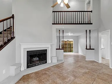 1535 CARBONEAR DR