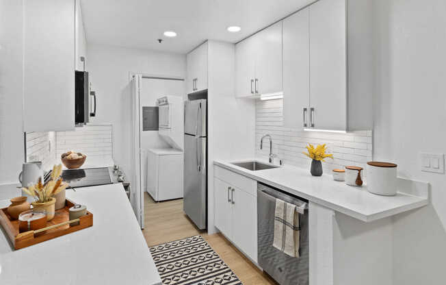 Southwood Apartments - Kitchen
