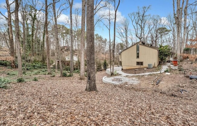 75 LAKESHORE DR