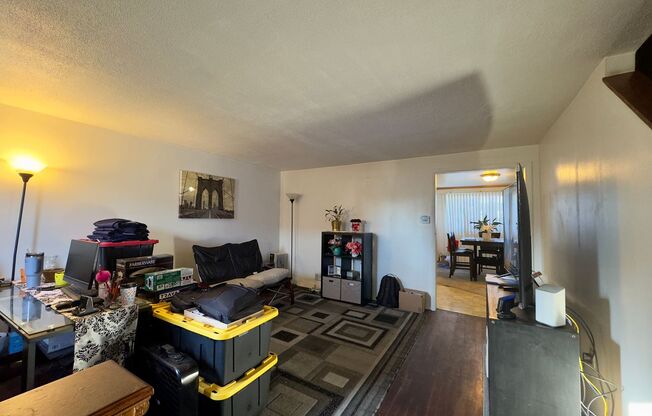 Charming 3 Bedroom/ 1.5 Bathroom Townhome in Frankford, MD!