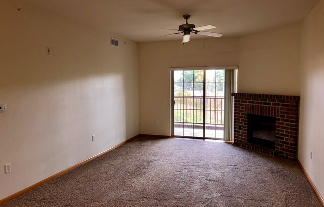 1 bed, 1 bath, 820 sqft, $1,600, Unit 308