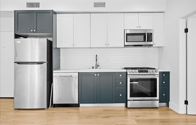 135 N Doheny Dr Apt 103