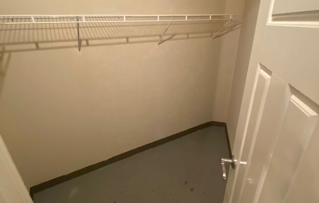 2 beds, 1 bath, 950 sqft, $898, Unit 311