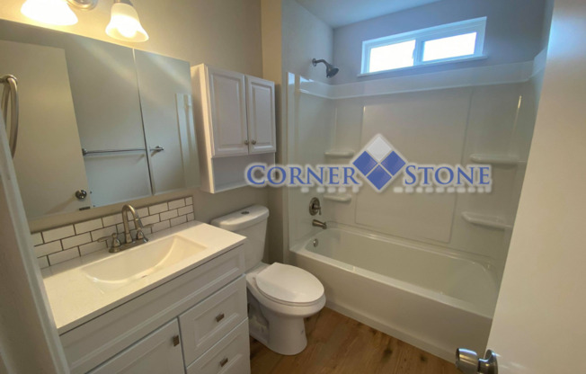 2 beds, 1 bath, $1,350