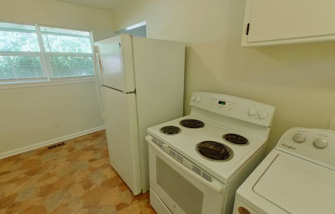 2 beds, 1 bath, $845