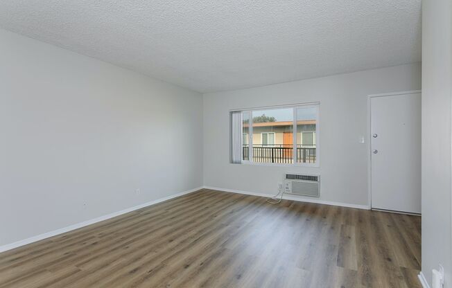 Studio, 1 bath, 444 sqft, $1,550, Unit 35