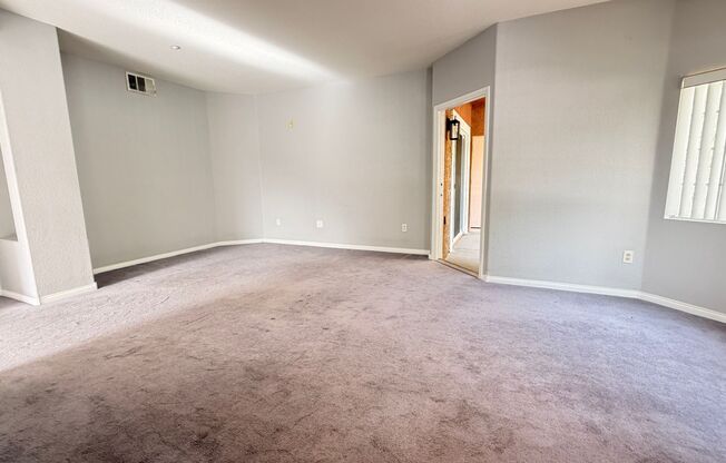 2 beds, 2 baths, $1,595, Unit UNIT 1021