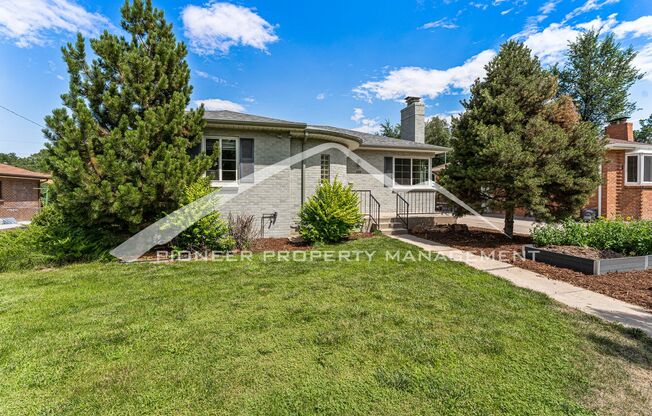 Breathtaking 4 Bedroom Hilltop Home!