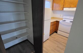 1 bed, 1 bath, $1,095, Unit LON1888-102