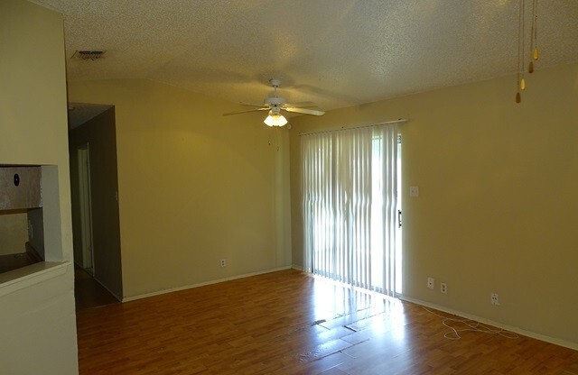 5931 Sunrise Trail, San Antonio, TX. 78244
