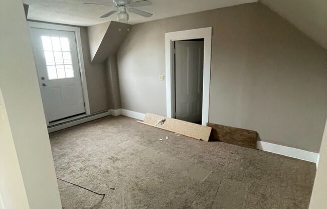 1 bed, 1 bath, $1,300